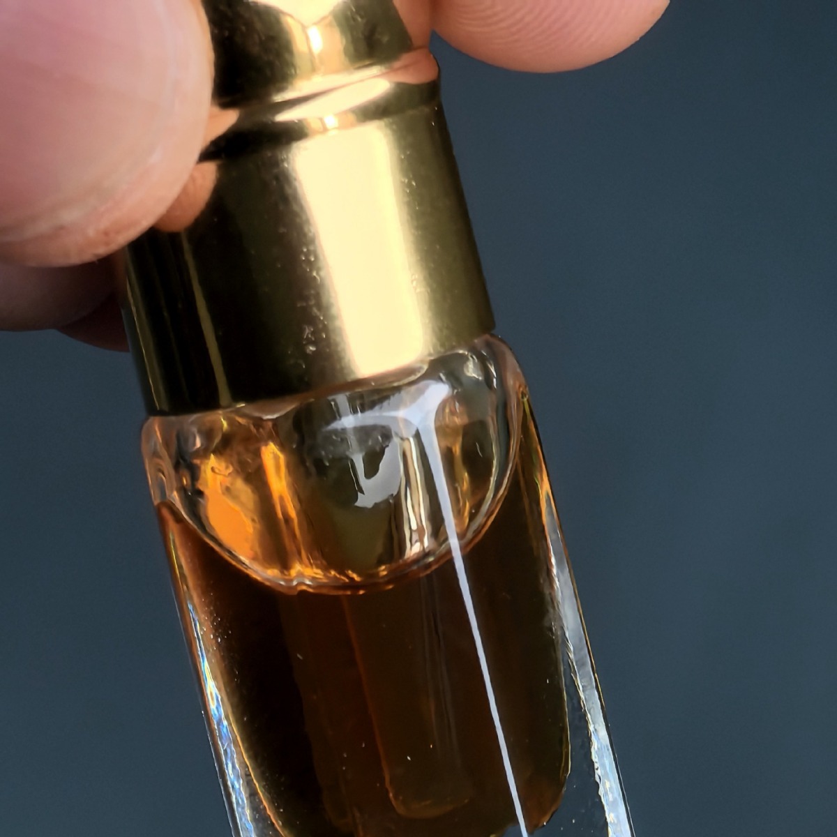 Natural Pure Agarwood Essentia – Sandalwood Perfume Oil recenzja i cena