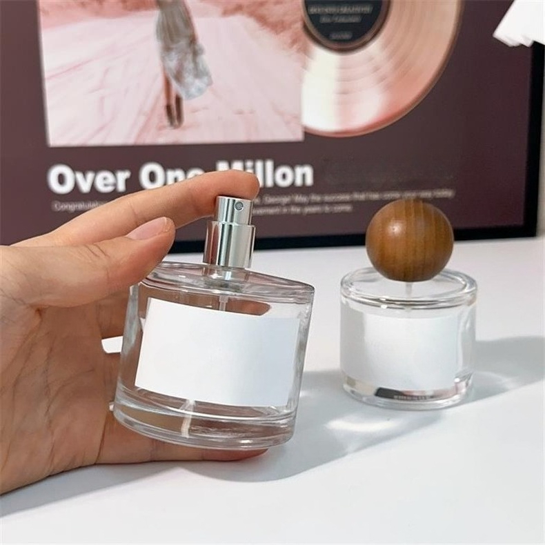 Szklany flakon na perfumy 50/1 – Perfume Fine Fragrance recenzja i cena