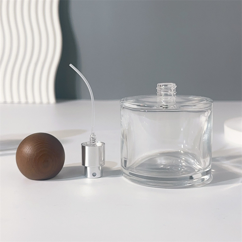 Szklany flakon na perfumy 50/1 – Perfume Fine Fragrance recenzja i cena